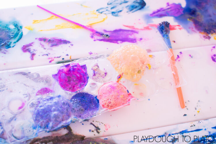 Did you know you can make your own paint? You can - and you should! Find out how to make super simple fizzy flour paint with 3 ingredients you have on hand right now! You can make it taste safe for babies and toddlers, but it's also great fun for preschoolers and kindergarteners!